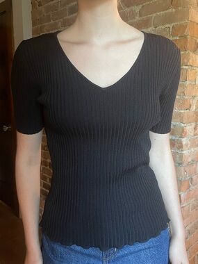 Venini Black Ribbed V-Neck Short Sleeve Top